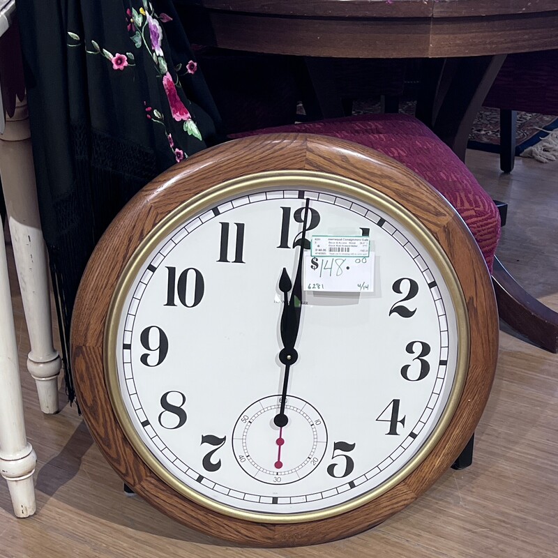 Howard Miller wall clock
Size: 25.5 D