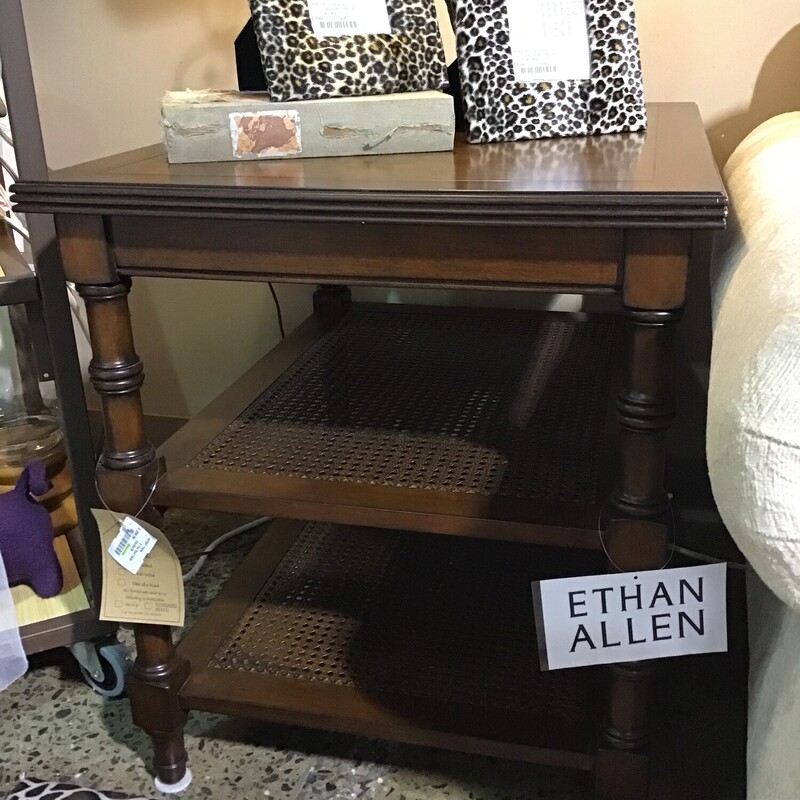 Ethan Allen Furniture
3 Tier End Table
Leather Top
Curved Legs
Two rush lower shelves
Dimensions:  22x28x26