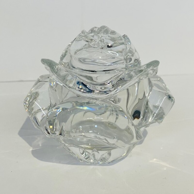 Waterford Rose Votive with Lid
Clear Size: 4 x 3H