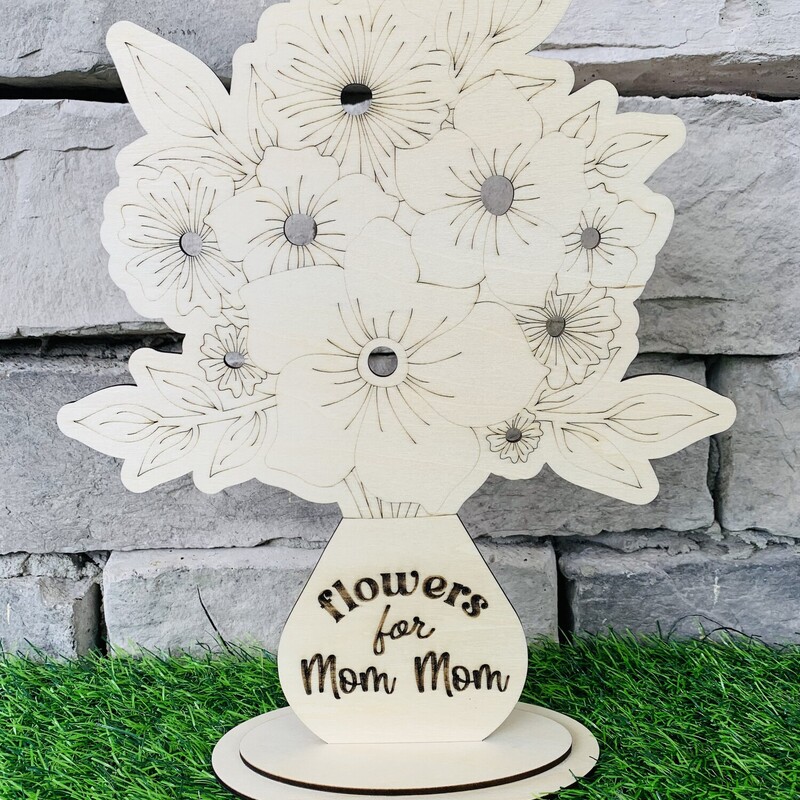 Flowers for Mom Mom - Flower Holder

Name can be customized! Perfect for everyday use to hold/display all flowers picked by kids. Also makes the perfect Mother's Day gift!