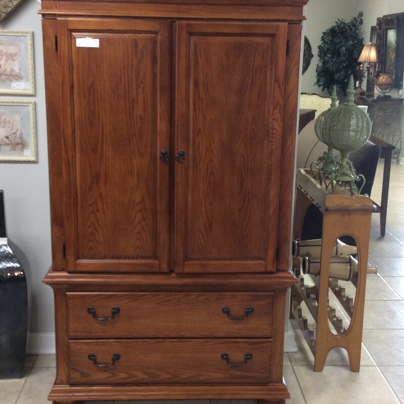 This Amoire by Stratford has a matching Queen bed and night stands which are priced seperately.
