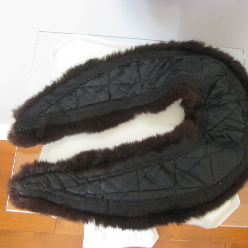 Vtg Fur Collar, Brown, Size: None<br />
This is a simple black fur collar that probably came from a 1950s coat.  It's really nicely and in great condition and ready to be attached to a new coat!  You could also pin it around the base of your neck.  Add it to a simple crew neck top or sweater for a touch a warm and luxury.  Or wear on your bare skin above a strapless bodice, it will feel fabulous and lend an air of uniqueness to your high fashion looks.<br />
<br />
It measure aproximately 34.75 end to end of the satin lining on the underside.<br />
<br />
It's made of a very dark fur, reads black but has brown dimension<br />
Thank you for looking!<br />
#51277