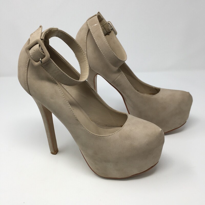 120-101 Pazzle, Beige, Size: 7.5<br />
beige high heel w/ ankle strap suede