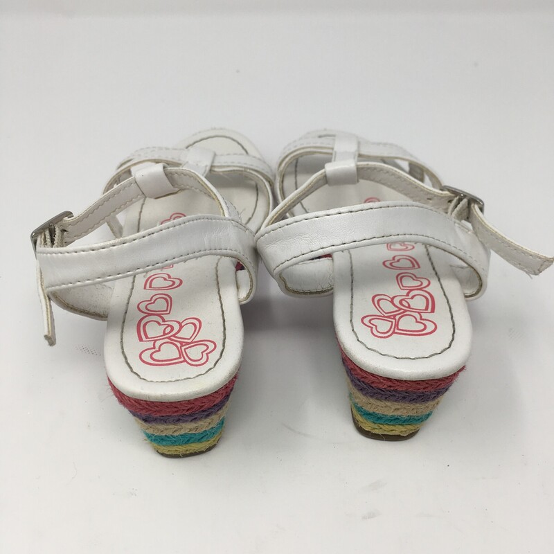 110-177 Place, White, Size: 1
white wedges with rainbow wedge n/a  good condition