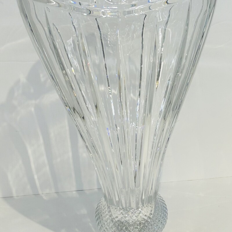 Shannon Lead Crystal Vase
 Clear Size: 8 x 16H