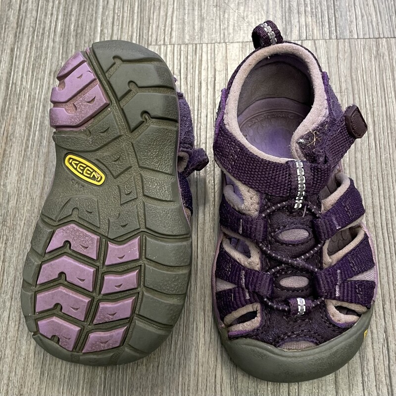 Keens Sandals, Purple, Size: 5T