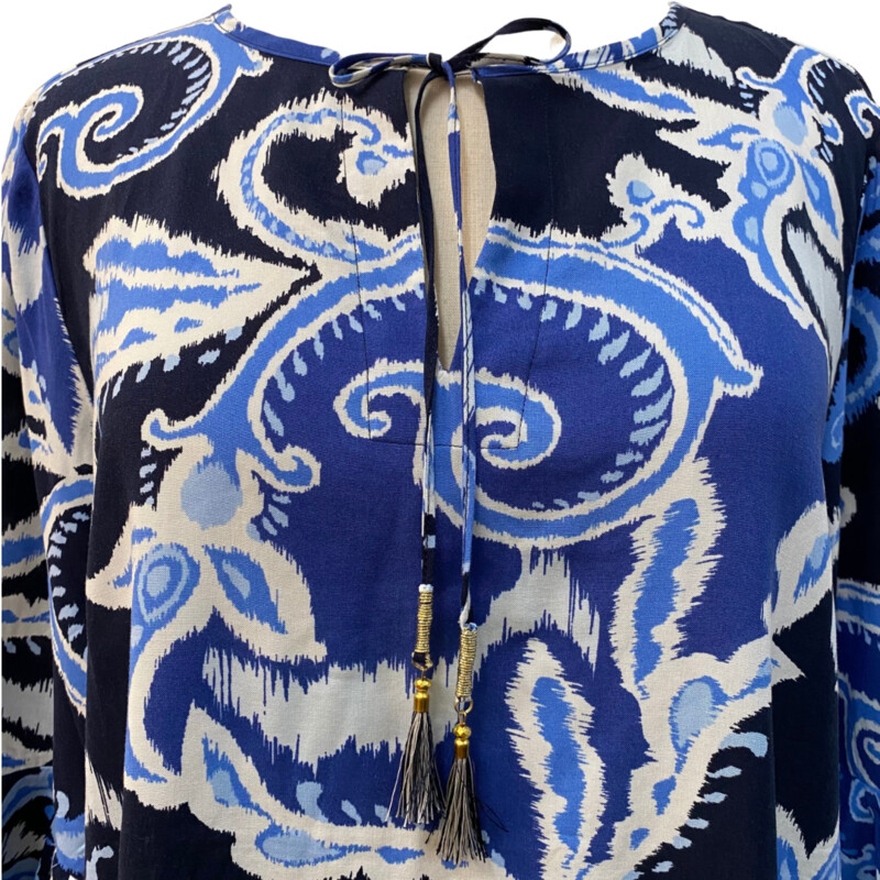 Chicos Paisley Blouse with Bell Sleeves<br />
Navy, White and Blue<br />
Size: Large