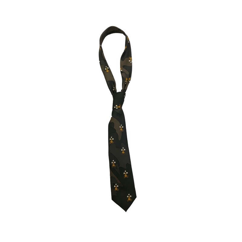 Tie (Campfire), Boy

Located at Pipsqueak Resale Boutique inside the Vancouver Mall or online at:

#resalerocks #pipsqueakresale #vancouverwa #portland #reusereducerecycle #fashiononabudget #chooseused #consignment #savemoney #shoplocal #weship #keepusopen #shoplocalonline #resale #resaleboutique #mommyandme #minime #fashion #reseller                                                                                                                                      All items are photographed prior to being steamed. Cross posted, items are located at #PipsqueakResaleBoutique, payments accepted: cash, paypal & credit cards. Any flaws will be described in the comments. More pictures available with link above. Local pick up available at the #VancouverMall, tax will be added (not included in price), shipping available (not included in price, *Clothing, shoes, books & DVDs for $6.99; please contact regarding shipment of toys or other larger items), item can be placed on hold with communication, message with any questions. Join Pipsqueak Resale - Online to see all the new items! Follow us on IG @pipsqueakresale & Thanks for looking! Due to the nature of consignment, any known flaws will be described; ALL SHIPPED SALES ARE FINAL. All items are currently located inside Pipsqueak Resale Boutique as a store front items purchased on location before items are prepared for shipment will be refunded.