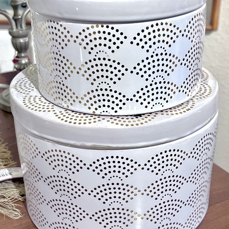 Pair of Olivia Ceramic Boxes - Gold Studded

Second pair available Item #6826