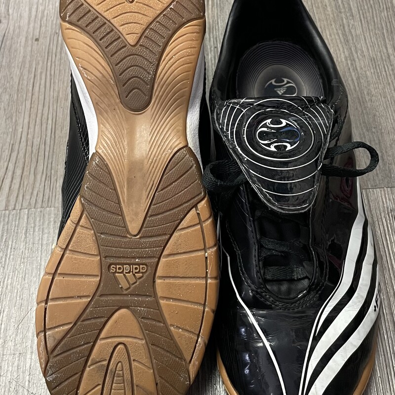 Adidas Indoor Soccer Clea, Black, Size: 4.5Y