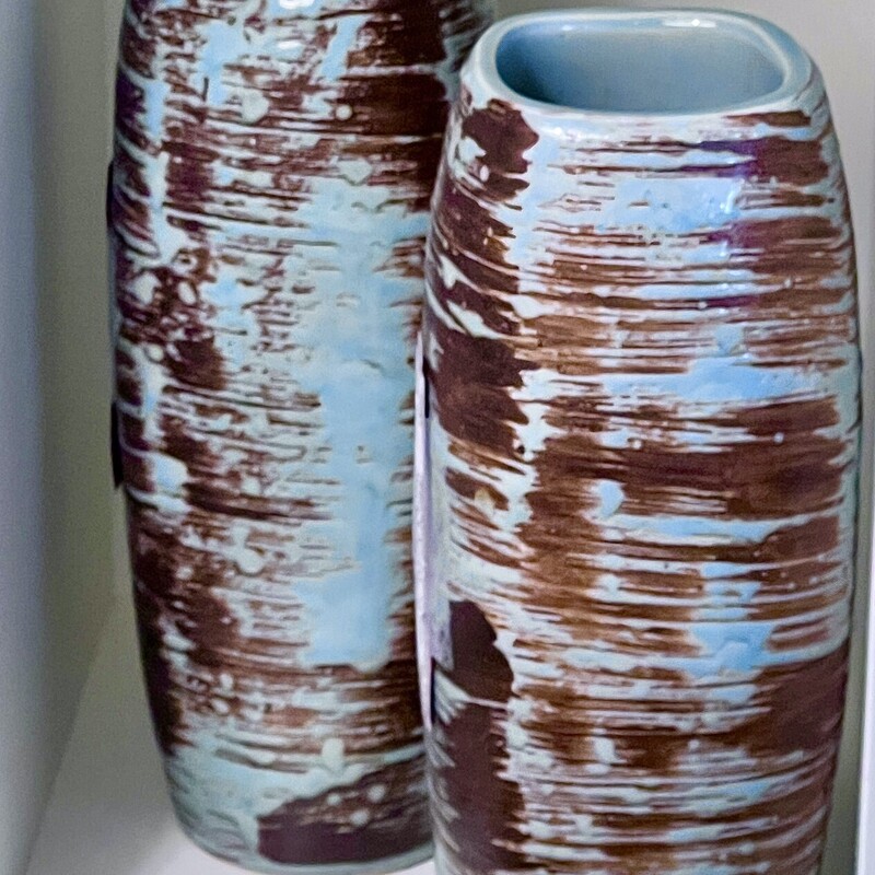 Brushed look vase
Size: 10 Tall

Second one available, Item #6962