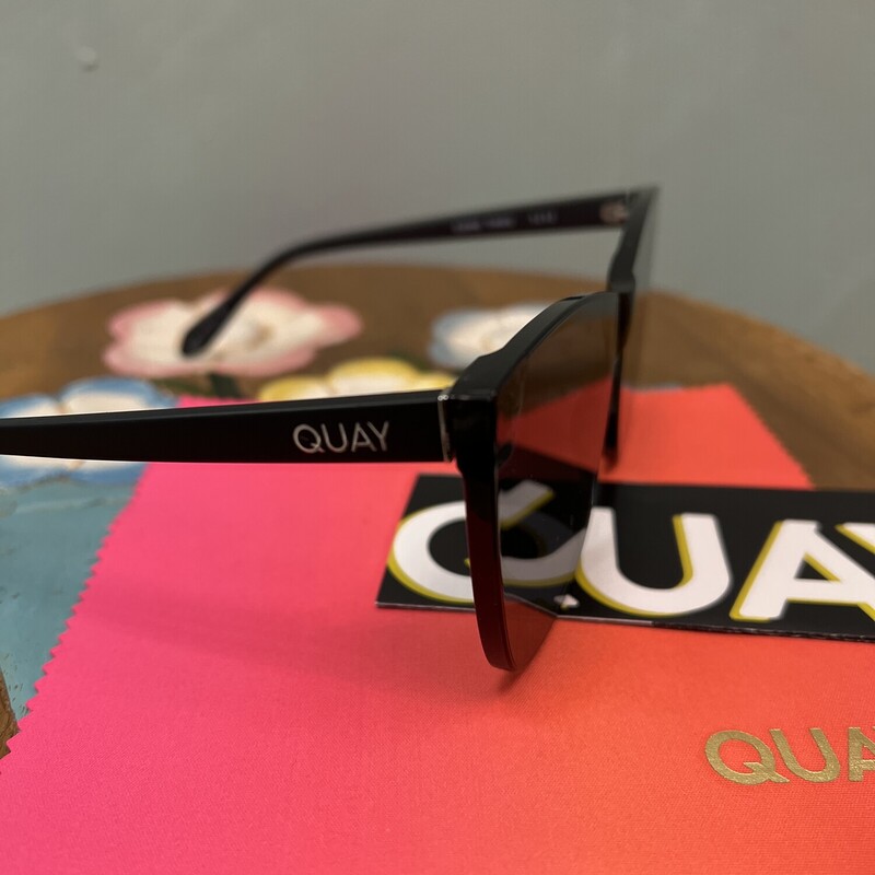 Quay Sunglasses Rimless, Black, Size: Adult O/S<br />
w/case