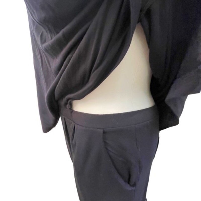 CAbi Playsuit Jumpsuit<br />
Black<br />
Size: XL