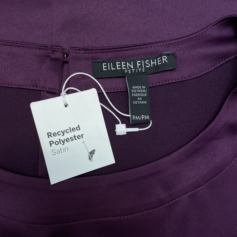 Eileen Fisher Blouse<br />
Aubergin<br />
Size: PetiteM