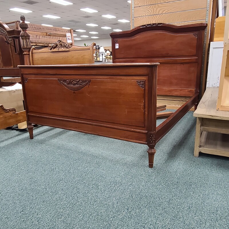 QUEEN BED