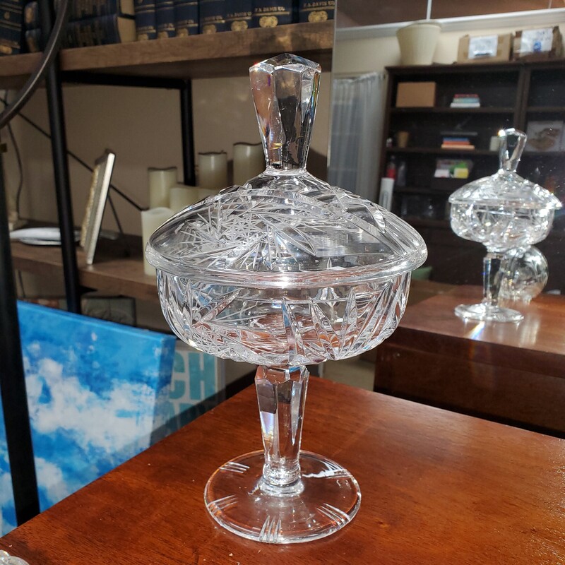 Lidded/Footed Crystal Can