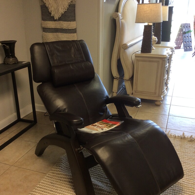 Super nice gravity chair from Human Touch. Best of all, we have 2 of them priced separately!