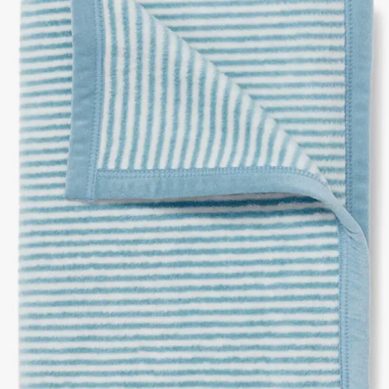 Blues Baby Chappy Wrap

All eyes are on these baby blues. The softest shade of blue in an array of complementary-sized stripes and boy oh boy (or girl), is this a sweet and softest for a lucky little.


 * size: 30 x 40
 * light blue & ivory
 * machine wash and dry
 * resistant to shrinking, pilling and fuzz
 * reversible, jacquard-woven design
 * natural cotton blend: 58% cotton 35% acrylic 7% polyester