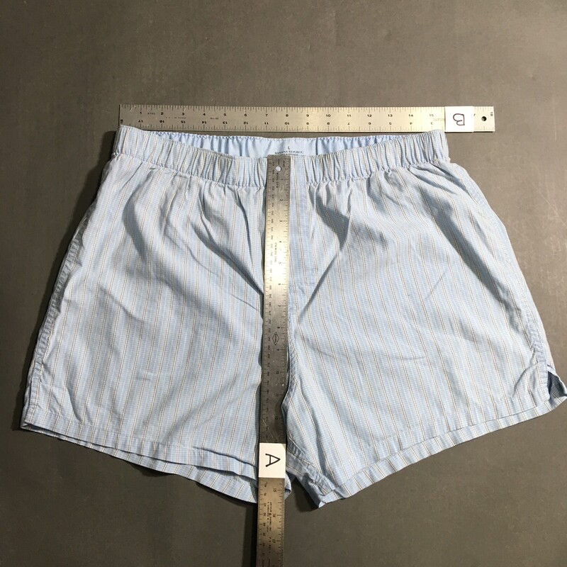 100-744 Banana Republic, Blue, Size: Large Blue and white striped boxer shorts 100% Cotton