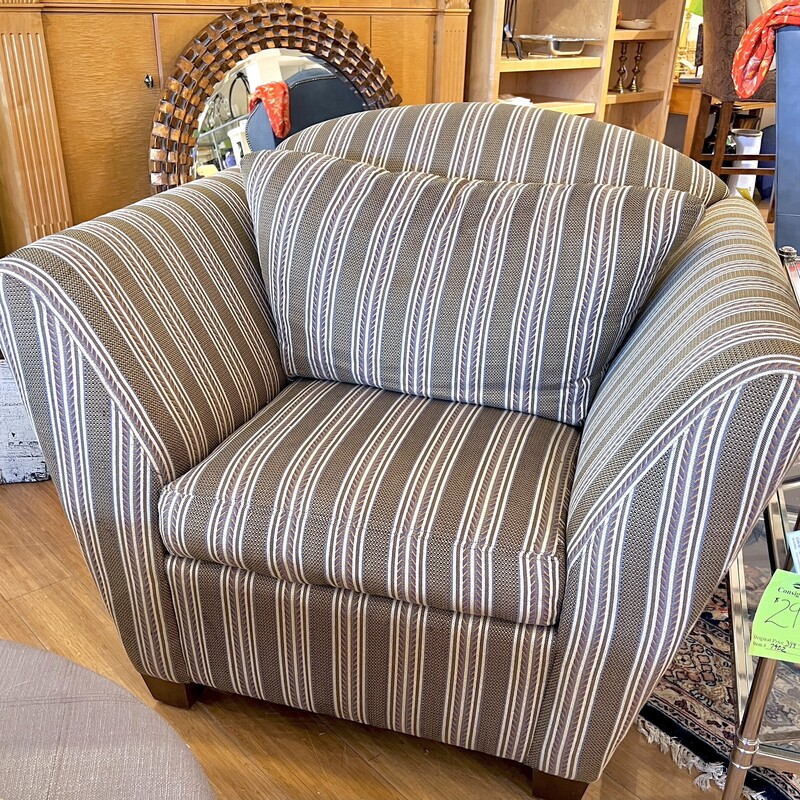 Oversized Touchstone striped chair
Size: 44x37x35