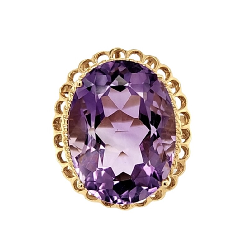Oval Amethyst With Fluted Bezel Ring<br />
20 x 15mm<br />
14 Karat Yellow Gold<br />
$820
