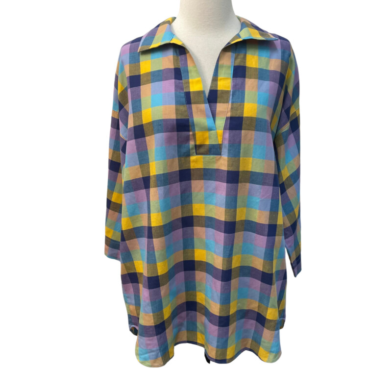 Isaac Mizrahi Plaid Top<br />
3/4 Sleeve<br />
48% Lycocell, 28% Cotton, 24% Linen<br />
Navy, Lilac, Yellow, and Aqua<br />
Size: M/L