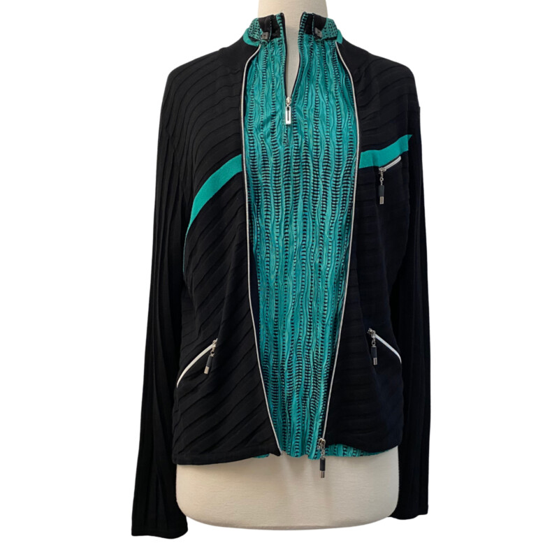 Jamie Sadock Zip Top
Kelly Green and Black
Size: Medium

This Top would pair well with the Jamie Sadock Zip Jacket also listed