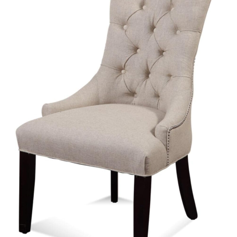 Bassett Forntum Chair
Creme Fabric Nail Head
Size: 24x22x39H
Set of 6
Retail $2400
Matchining Set of 4 Sold Separately