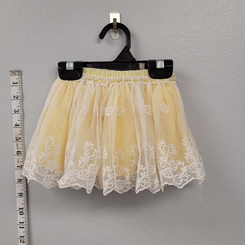 Childrens Place, Size: 6-9m, Item: Skirt