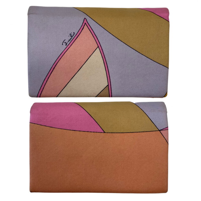 Emilio Pucci Vintage Leather  Wallet
With Inside Coin Purse

Absolutley Fantastic!