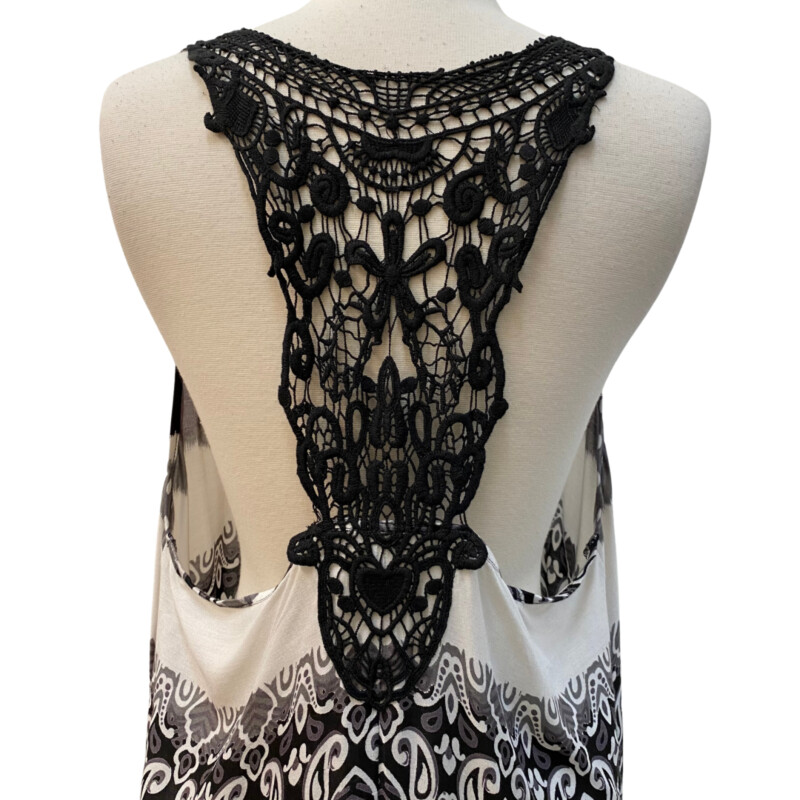 NEW Koy Resort Paloma Maxi Dress<br />
Beautiful Lace Back Detail<br />
100% Viscose<br />
Black, Gray, & White<br />
Size: XLarge