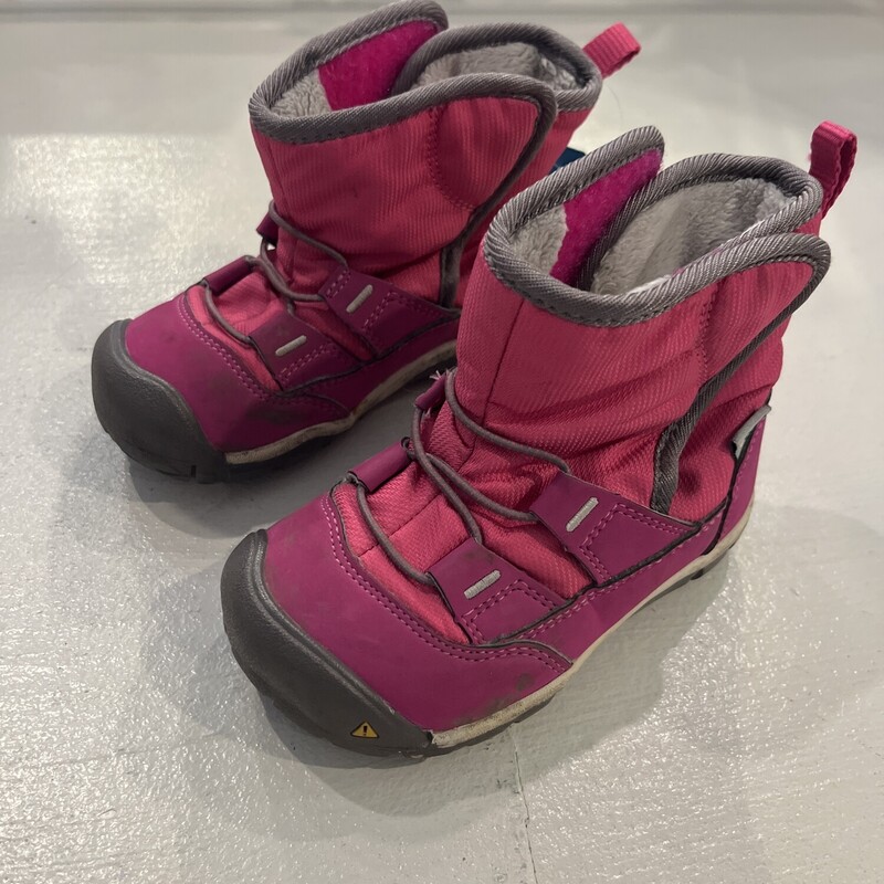 *Kamik Snow Boots, Size: 5