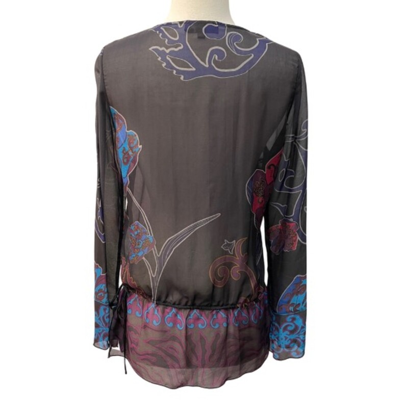 Hale Bob Sheer Blouse<br />
Bejewelled<br />
100% SILK<br />
Longsleeve with Drawstring waist<br />
Black, Blue, Plum, Gold, Fuschia and Navy<br />
Size: XSmall