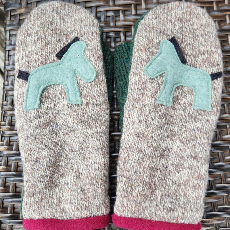 RECYCLED PONY MITTENS
