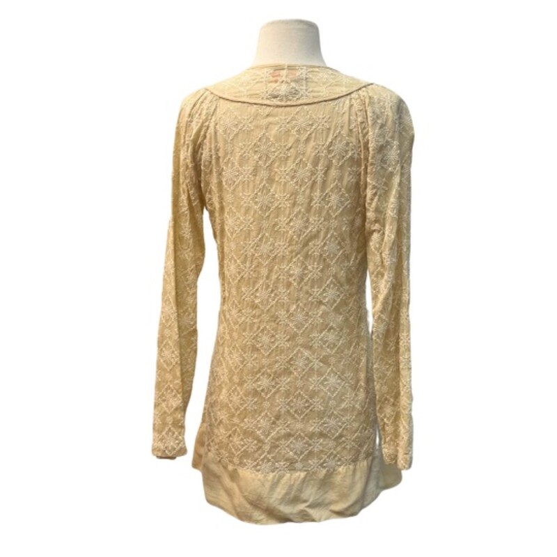 Johnny Was Embroidered Tunic
100% Rayon
Cream
Size: XS