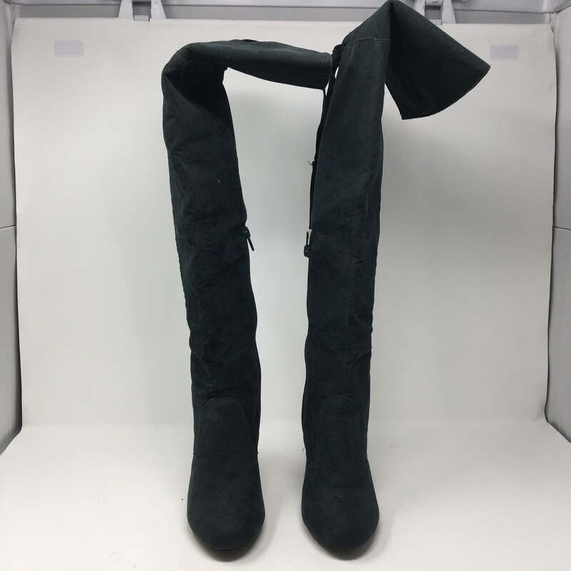 Jacie Faux Suede, Green, Size: 6
Thigh-high boot features a cute tassel accent in the back and a narrow block heel for comfort. Vegan Faux-suede textile, Forest Greeen,
Block heel height: 4\"
Calf Circumference: Reg: 16.5\"
Fits True to size
Shaft Height: 21.25\"
Closure: Functional inner zip
1 lb 14 oz