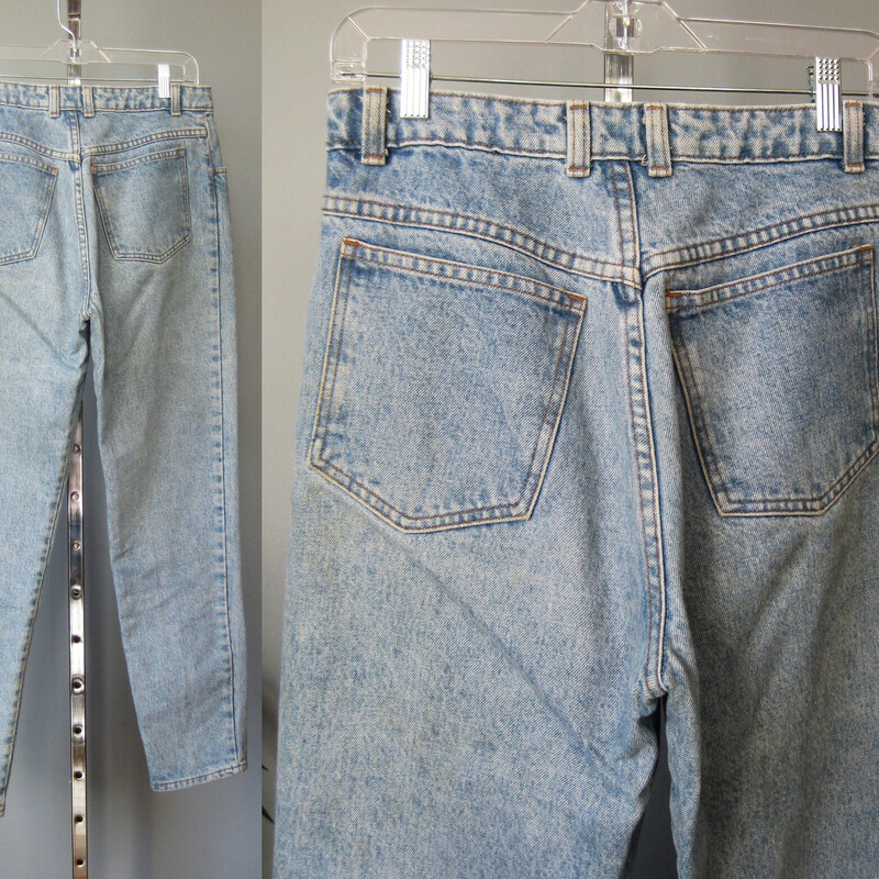 GAP, Blue, Size: 13/14<br />
Vintage 1980s high waisted jeans by GAP<br />
Regular weight denim in a medium blue wash.  Tapered leg High waist<br />
Made in the USA, 100% cotton, no spandex, no stretch<br />
Marked size 13/14 pls see measurements below<br />
Excellent condition.<br />
<br />
Flat measurements:<br />
waist: 16<br />
hip: 19.5<br />
rise: 13.5<br />
inseam: 30<br />
side seam: 42<br />
<br />
Thanks for looking!<br />
#3583