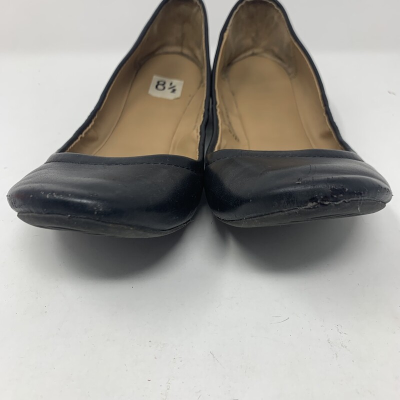 102-355 Mossimo, Black, Size: 8.5<br />
black leather flats