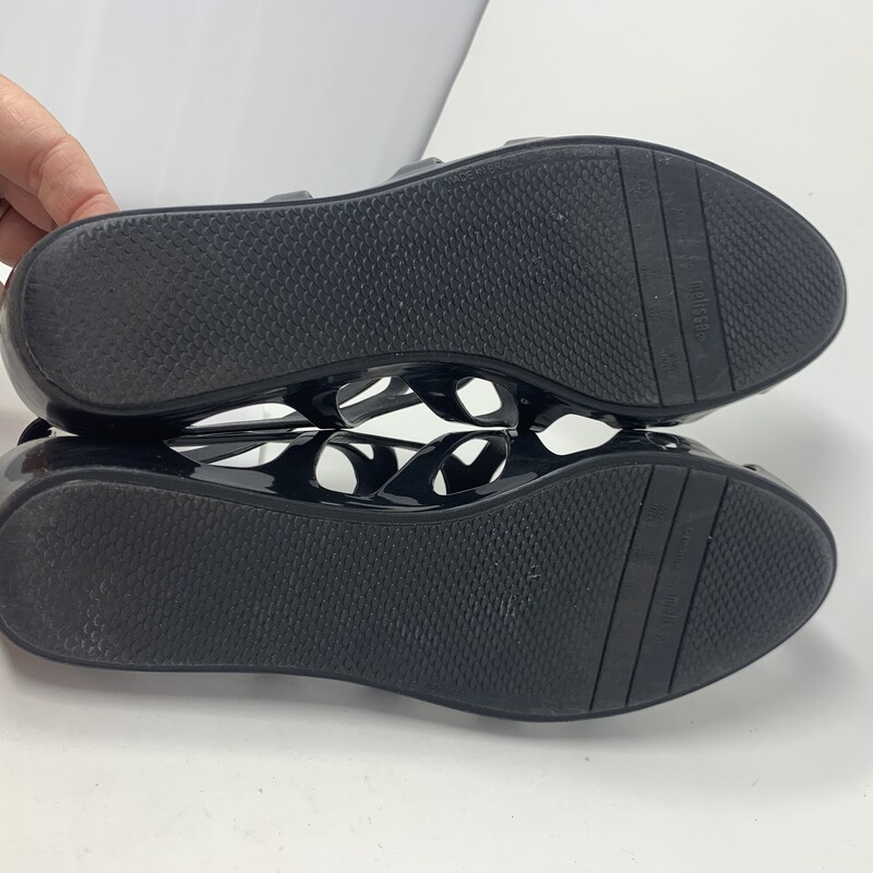 100-909 Forever 21, Black, Size: 8 plastic black crossy sandals n/a  good