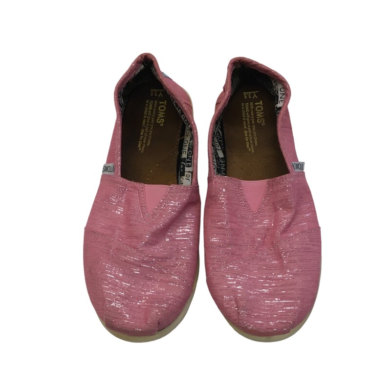 Shoes (Pink), Girl, Size: 3.5

Located at Pipsqueak Resale Boutique inside the Vancouver Mall or online at:

#resalerocks #pipsqueakresale #vancouverwa #portland #reusereducerecycle #fashiononabudget #chooseused #consignment #savemoney #shoplocal #weship #keepusopen #shoplocalonline #resale #resaleboutique #mommyandme #minime #fashion #reseller                                                                                                                                      All items are photographed prior to being steamed. Cross posted, items are located at #PipsqueakResaleBoutique, payments accepted: cash, paypal & credit cards. Any flaws will be described in the comments. More pictures available with link above. Local pick up available at the #VancouverMall, tax will be added (not included in price), shipping available (not included in price, *Clothing, shoes, books & DVDs for $6.99; please contact regarding shipment of toys or other larger items), item can be placed on hold with communication, message with any questions. Join Pipsqueak Resale - Online to see all the new items! Follow us on IG @pipsqueakresale & Thanks for looking! Due to the nature of consignment, any known flaws will be described; ALL SHIPPED SALES ARE FINAL. All items are currently located inside Pipsqueak Resale Boutique as a store front items purchased on location before items are prepared for shipment will be refunded.