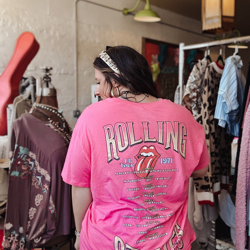 Pair this cute graphic tee with a pair of shorts or jeans and be in style! Available in the cutest Hot Pink color!

Madison is wearing a size XXL.