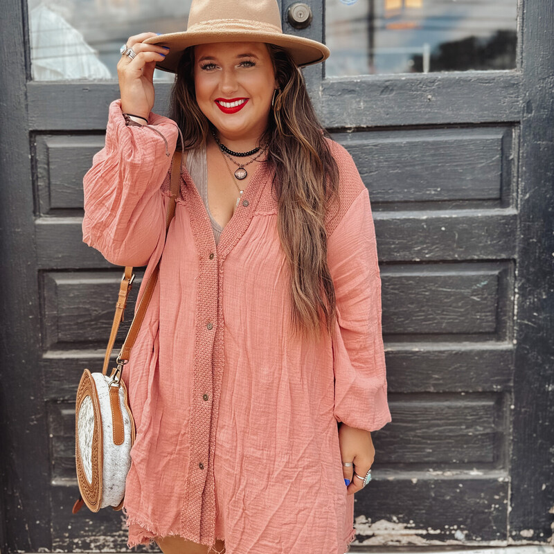 The cutest dress for fall! Pair it with some booties and a hat and be on your way! This babydoll dress fits oversized.

Madison is wearing a Large.