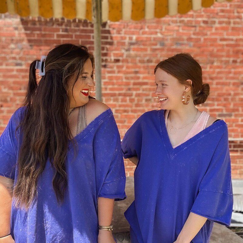 The rave of the century! This versitile washed set is the comfiest thing ever, AND the CUTEST! Dress casual but feel cute at the same time!<br />
Available in sizes Small, Medium, and Large.<br />
Madison is wearing a size Large, Anna is wearing a size Small.