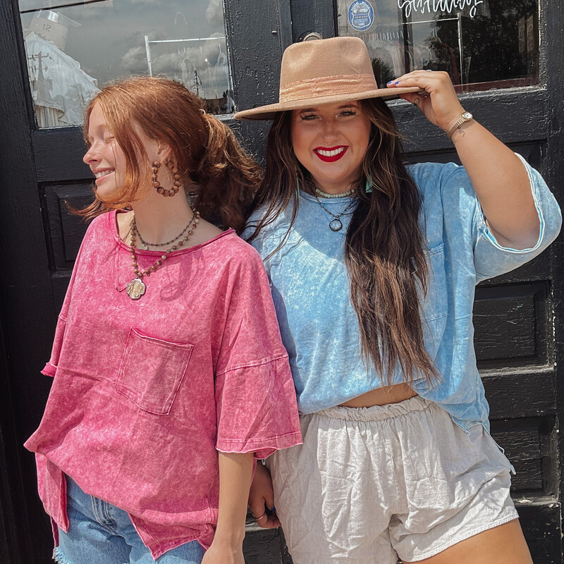 These mineral wash tops are perfect for layering in the winter or sporting on its own in the summer with shorts!<br />
<br />
Available in sizes 1x,2x,3x. Colors: Pink, Red, Sky Blue, and Mocha.<br />
<br />
Madison is wearing a size 2x.