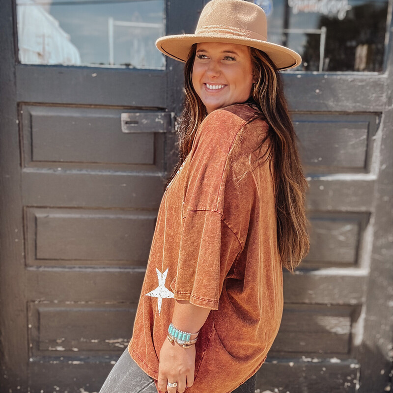 These mineral wash tops are perfect for layering in the winter or sporting on its own in the summer!<br />
<br />
Madison is wearing a size 1x.