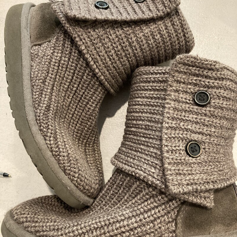 *Ugg Sweater Boot
