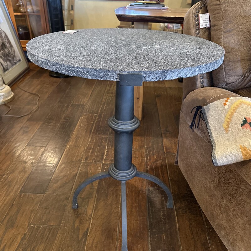 Stone And Iron Side Table

29Tx23R