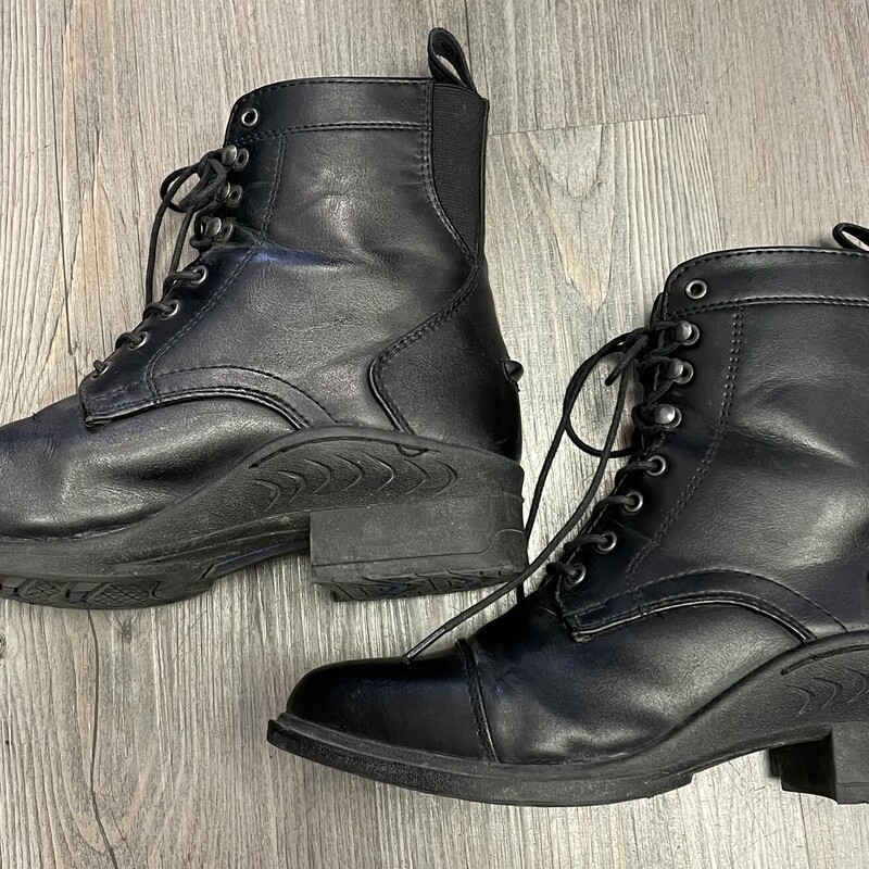 Auken Fall Boots, Black, Size: 5.5Y