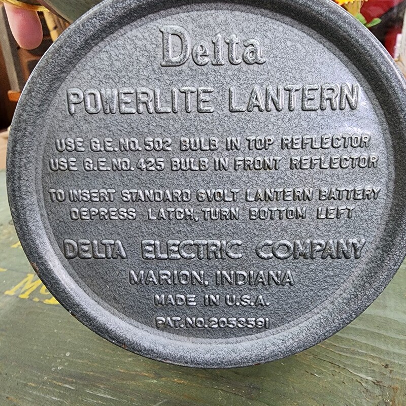 Delta Lantern, Metal, Size: Powerlite