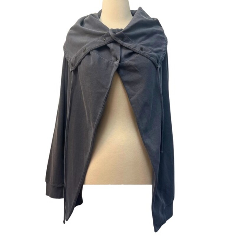 All Saints Brooke Sweatshirt<br />
100% Cotton<br />
Gray<br />
Size: Medium<br />
Retail $178